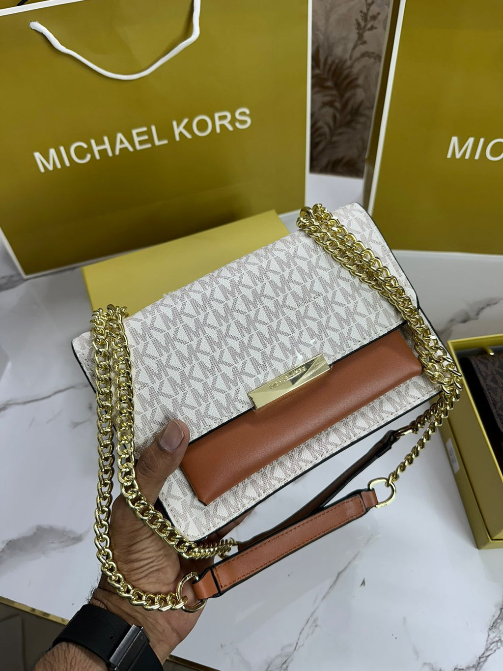 MICHAEL KORS