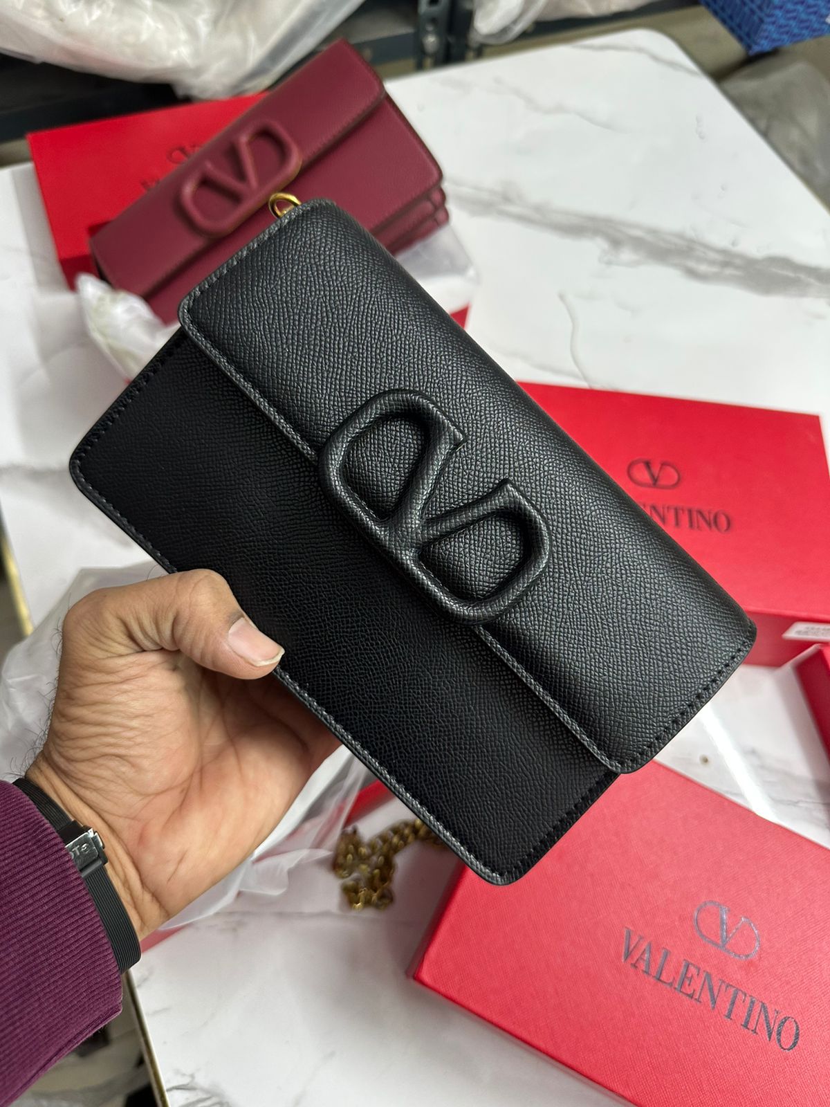 VALENTION GARAVANI LOCO