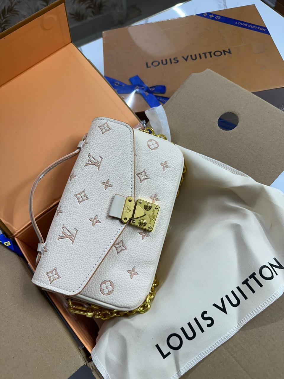 LOUIS VUITTON METIS SACHEL BAG