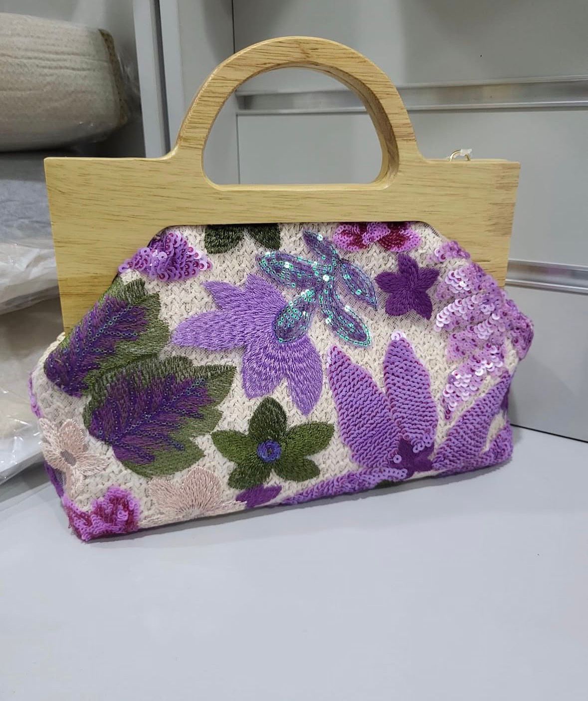 ELEGANT HAND CRAFTED CLUTCH