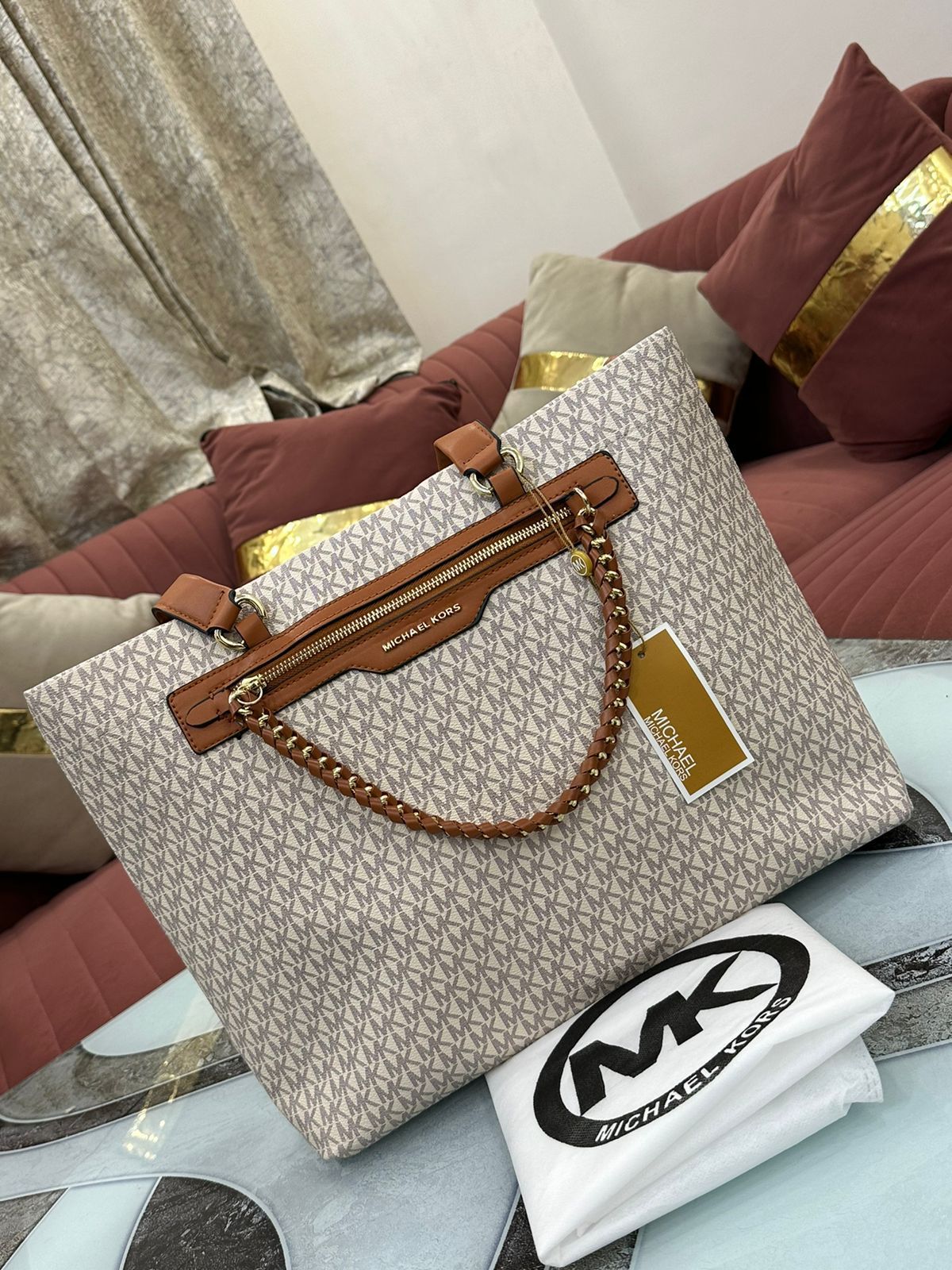 MICHAEL KORS ELLIOT LARGE TOTE
