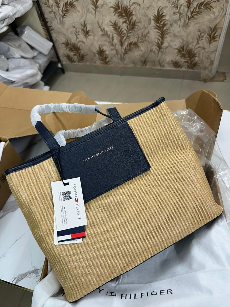 TOMMY HILFIGER WOVEN LEATHER TOTE